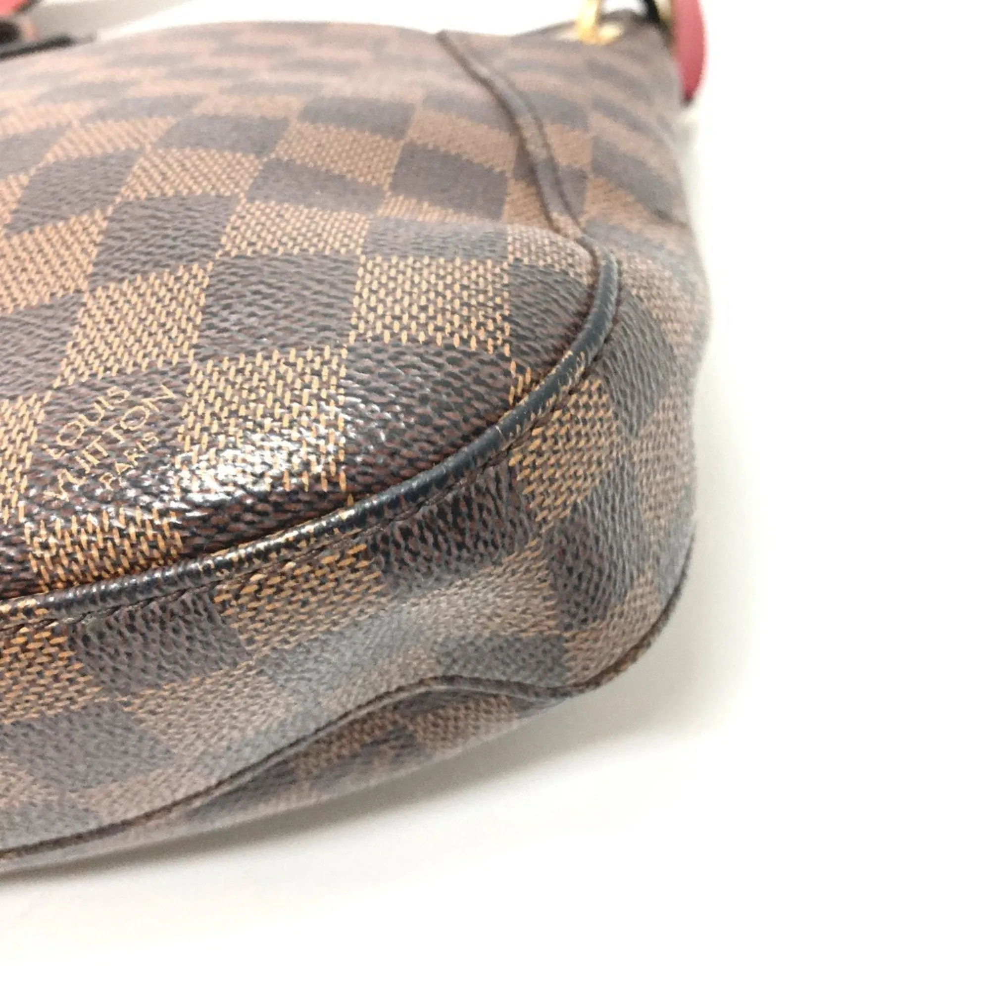 Louis Vuitton Damier Canvas Pochette Shoulder Bag (Pre-Owned)