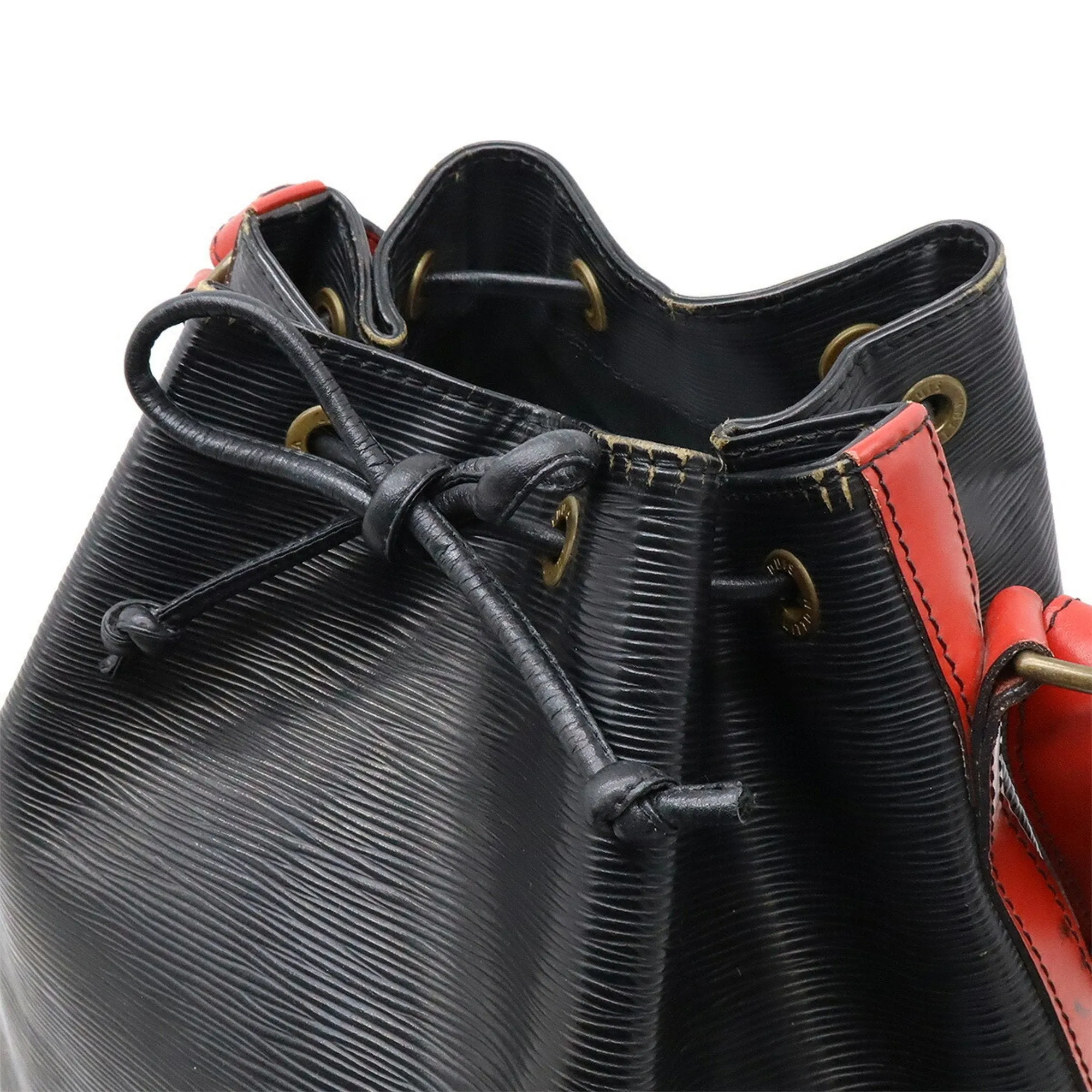 Louis Vuitton Epi Castilian Noir Epi Leather Shoulder Bag (Pre-Owned)