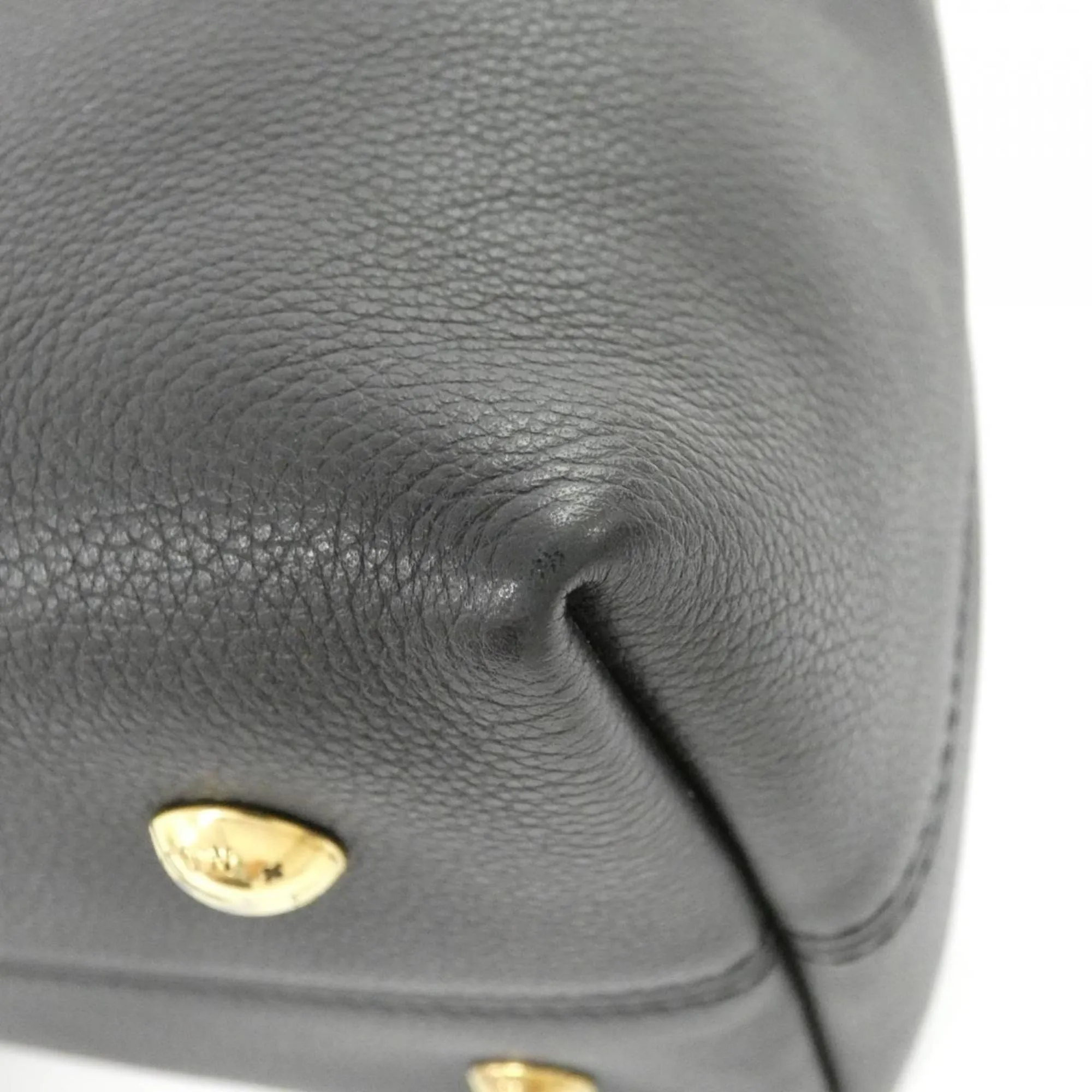 Louis Vuitton Leather Shoulder Bag (Pre-Owned)