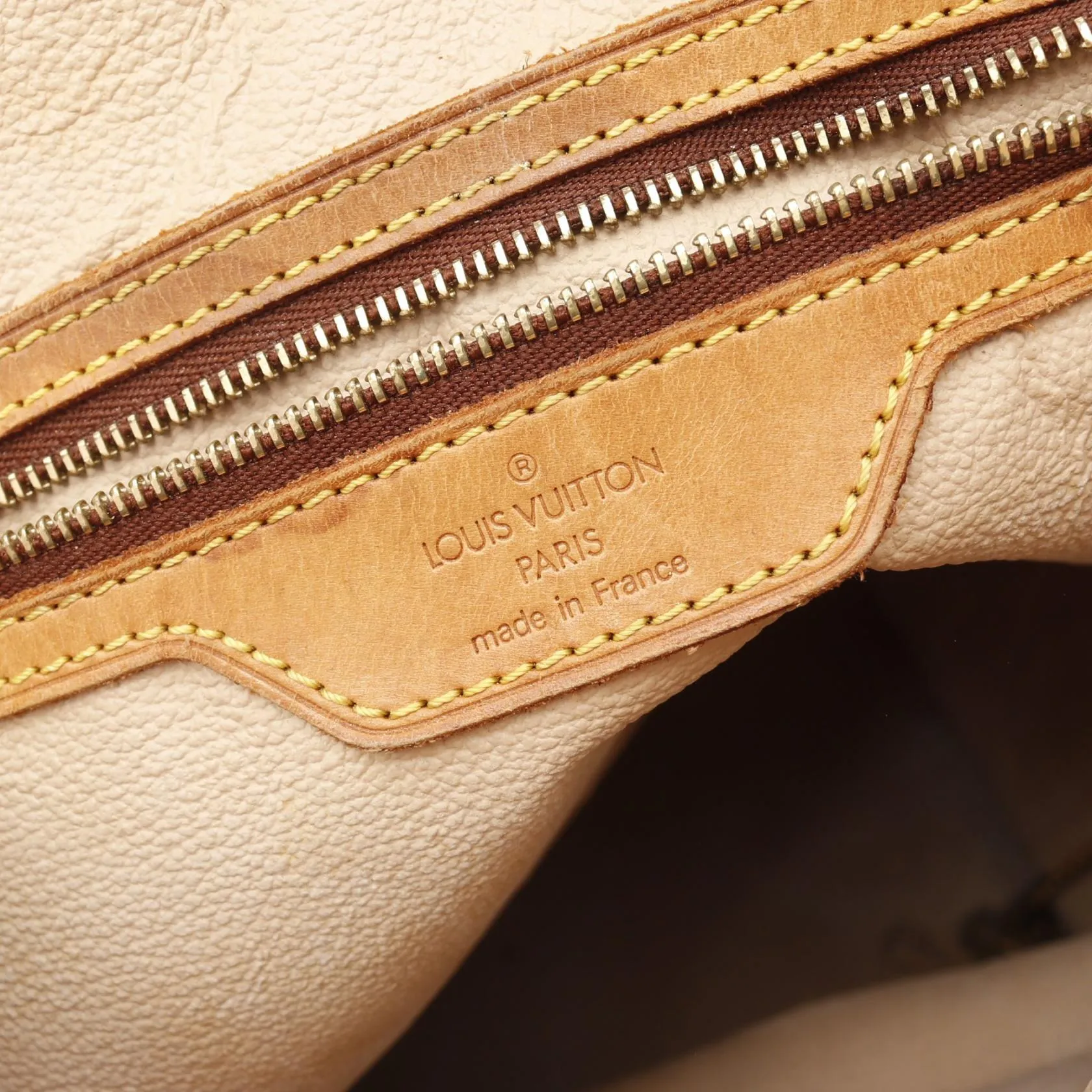 Louis Vuitton Monogram Bucket GM Shoulder Bag