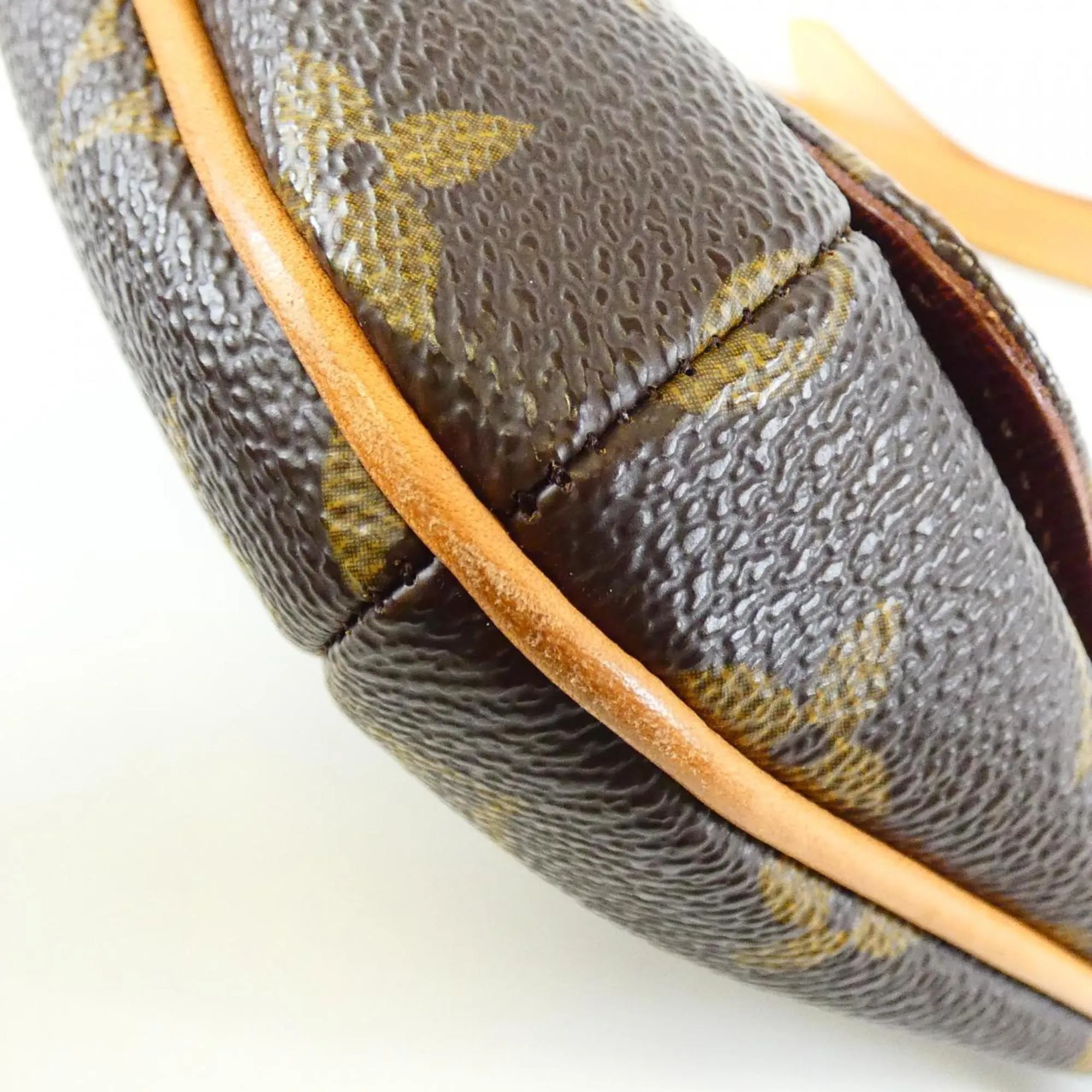 Louis Vuitton Monogram Coated Canvas Shoulder Bag (Pre-Owned)
