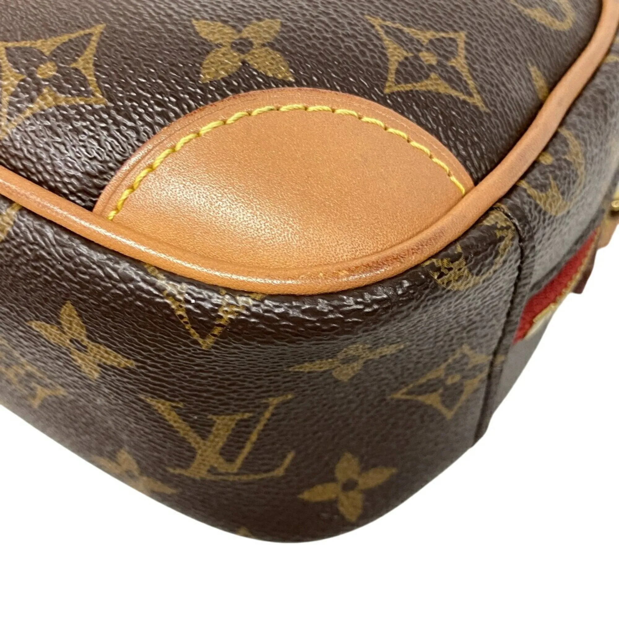 Louis Vuitton Monogram Monogram Leather Shoulder Bag (Pre-Owned)