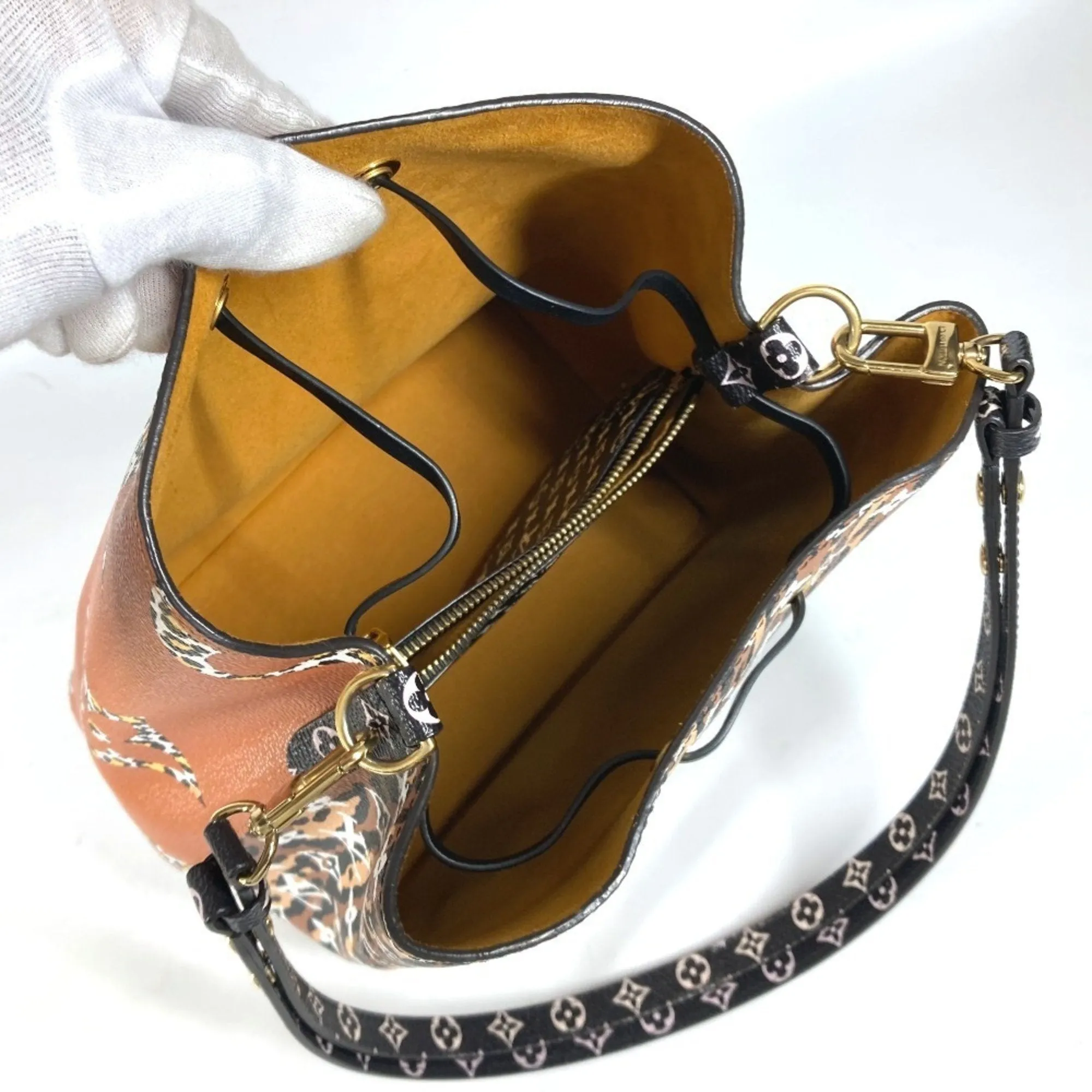 Louis Vuitton  Monogram Shoulder Bag (Pre-Owned)