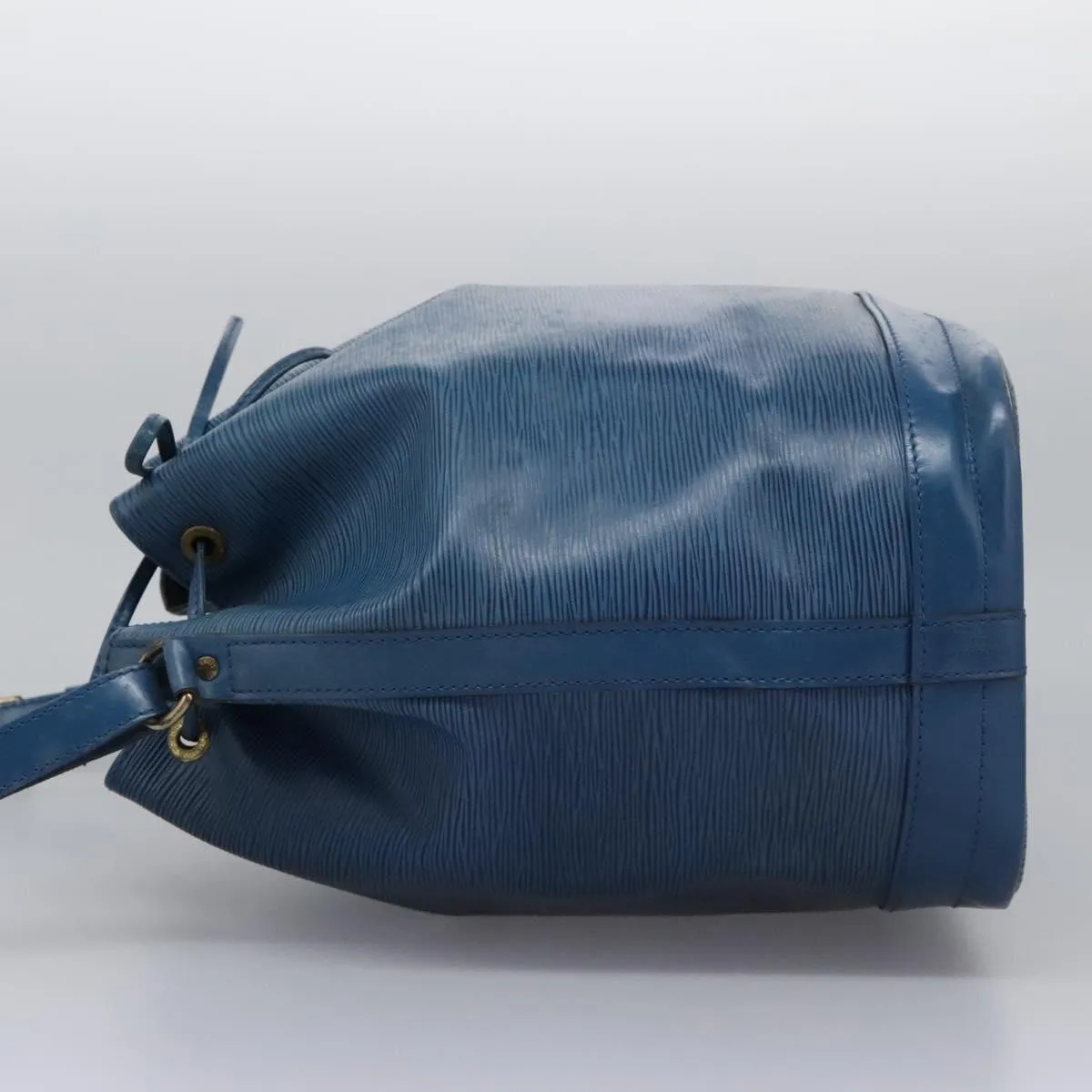 Louis Vuitton Noe Leather Shoulder Bag (Pre-Owned)