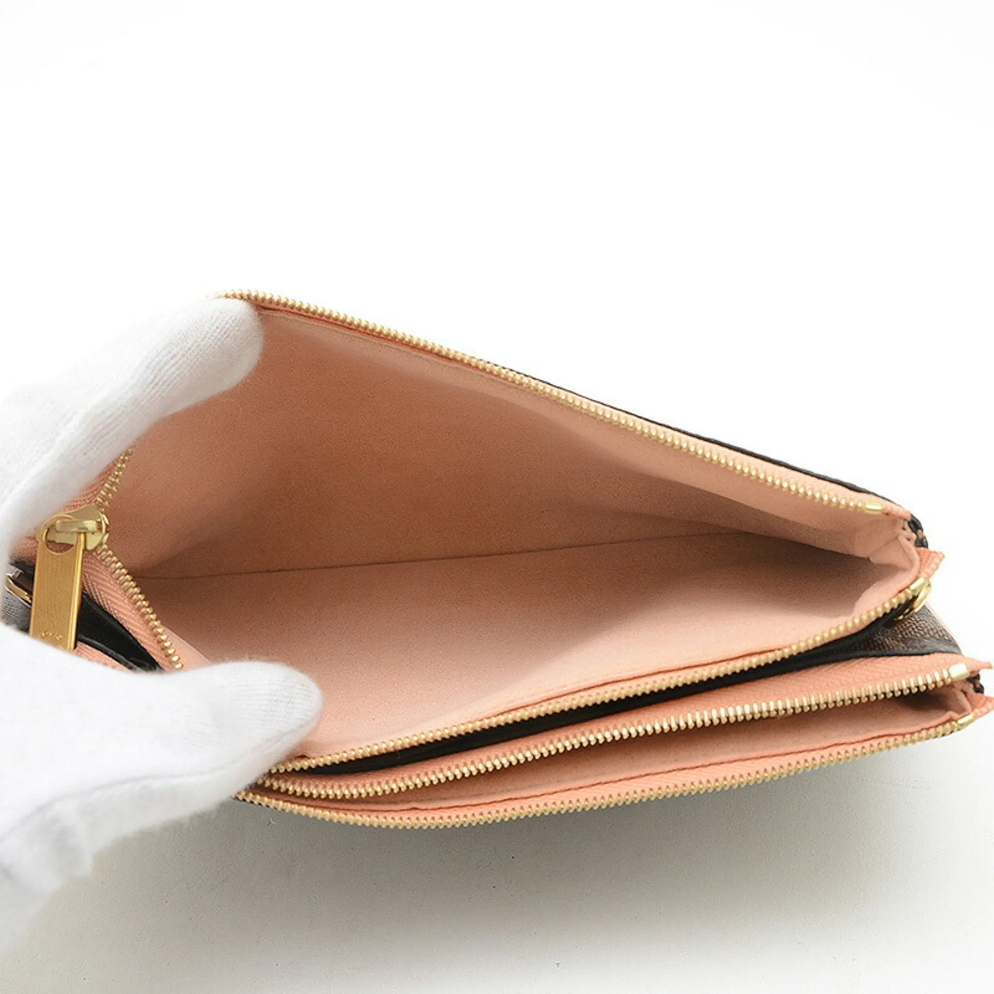 Louis Vuitton  Pochette Pouch Shoulder Bag (Pre-Owned)