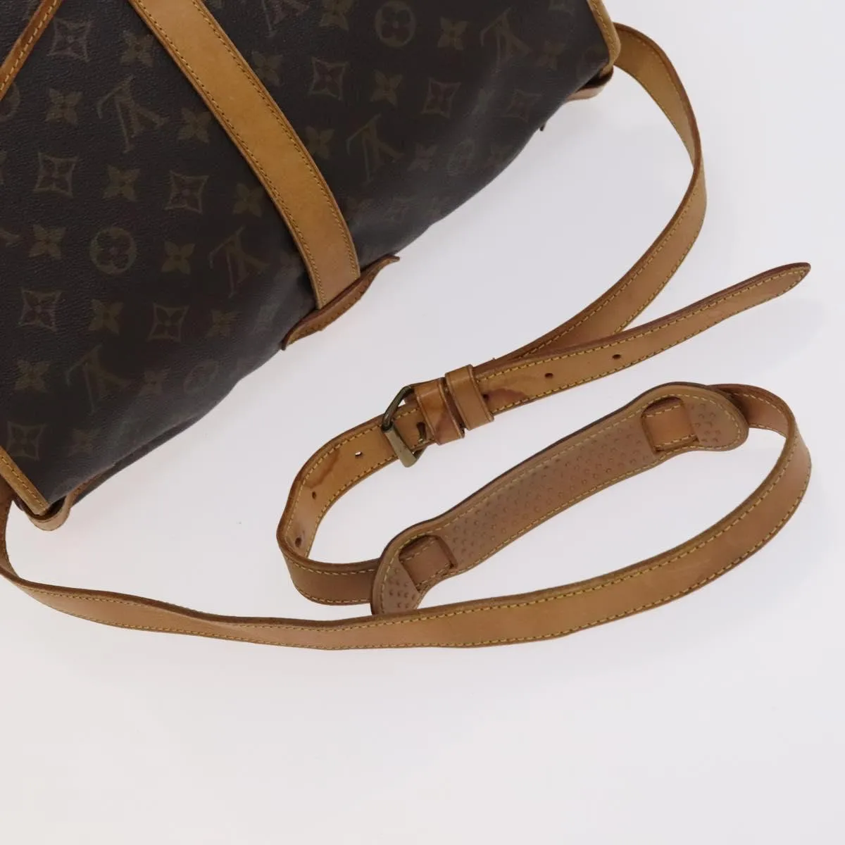 Louis Vuitton Saumur 35 Canvas Shoulder Bag (Pre-Owned)