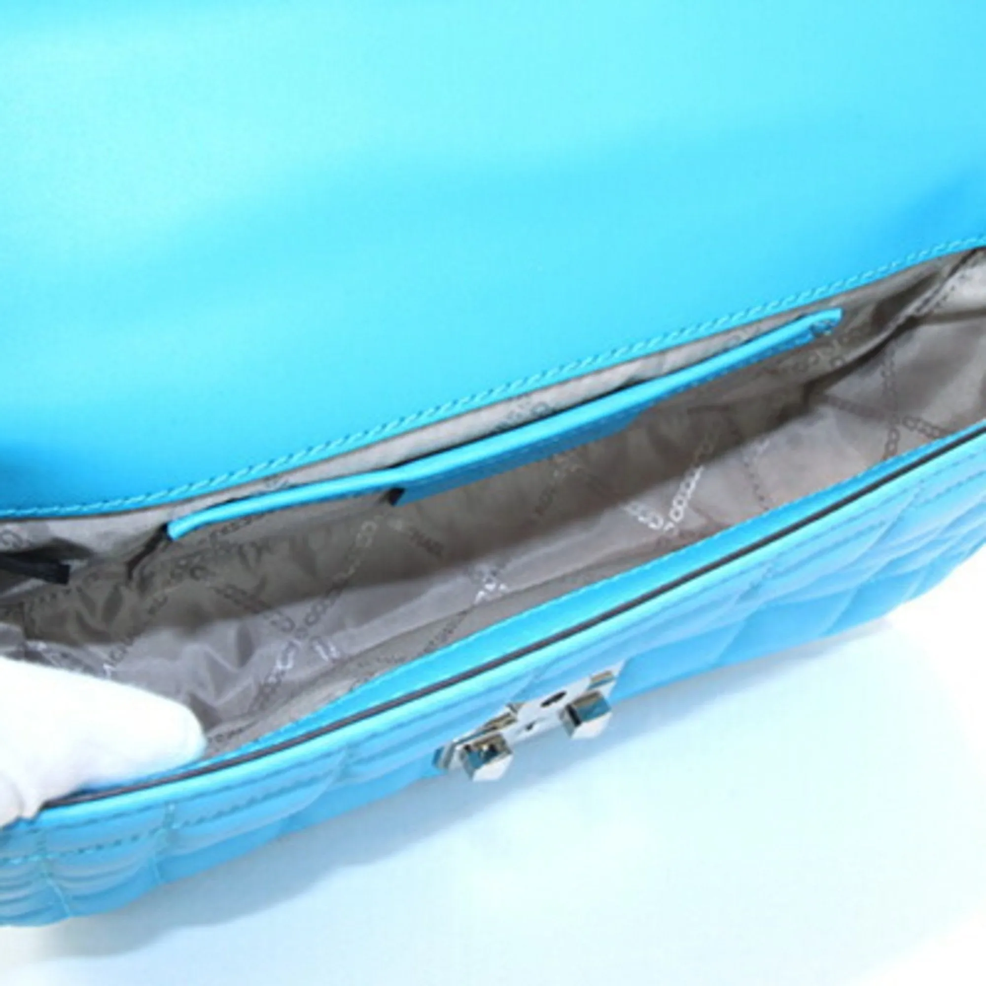 Michael Kors Leather Shoulder Bag (Pre-Owned)