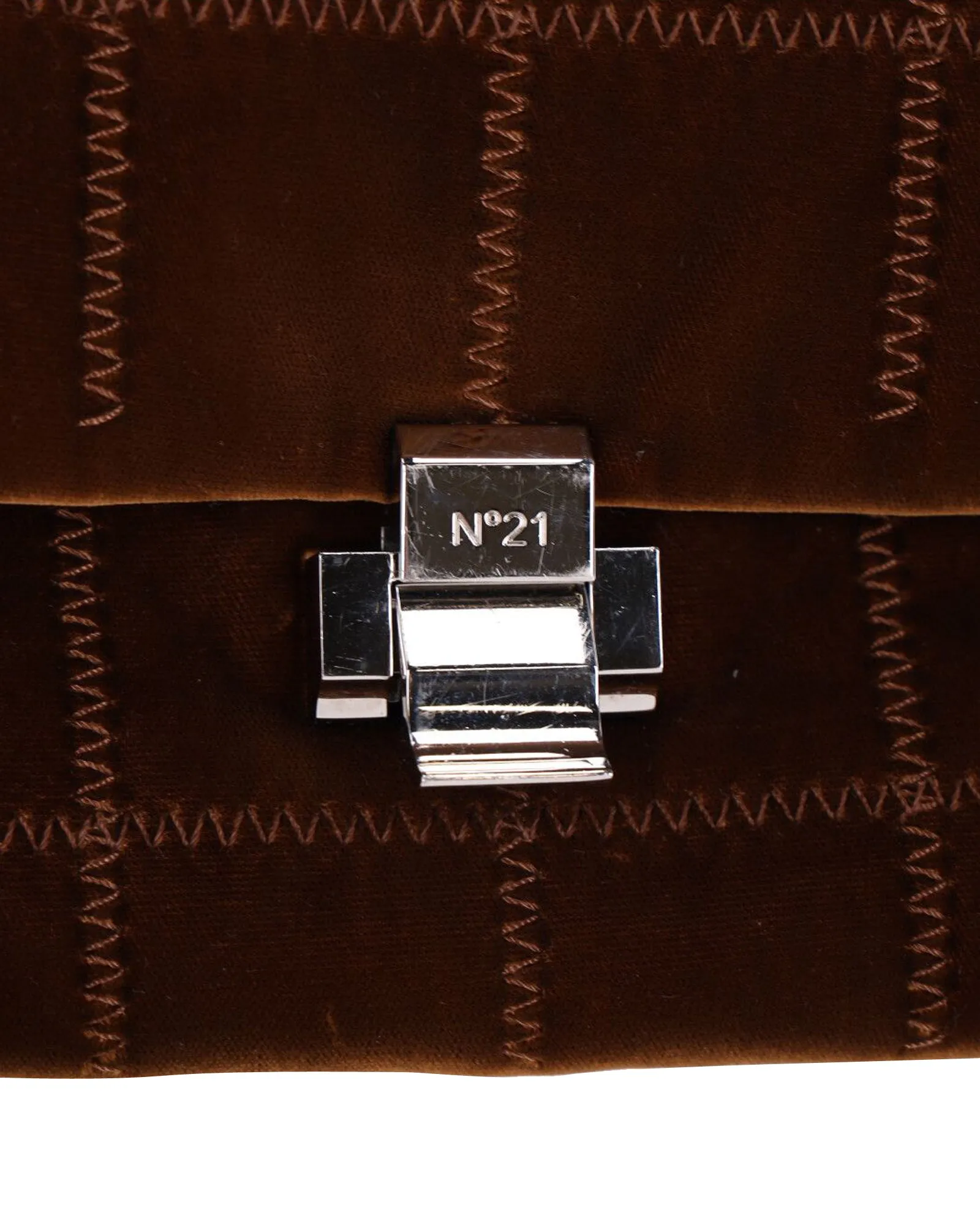 N21 Front Flap Shoulder Bag in Brown Velvet