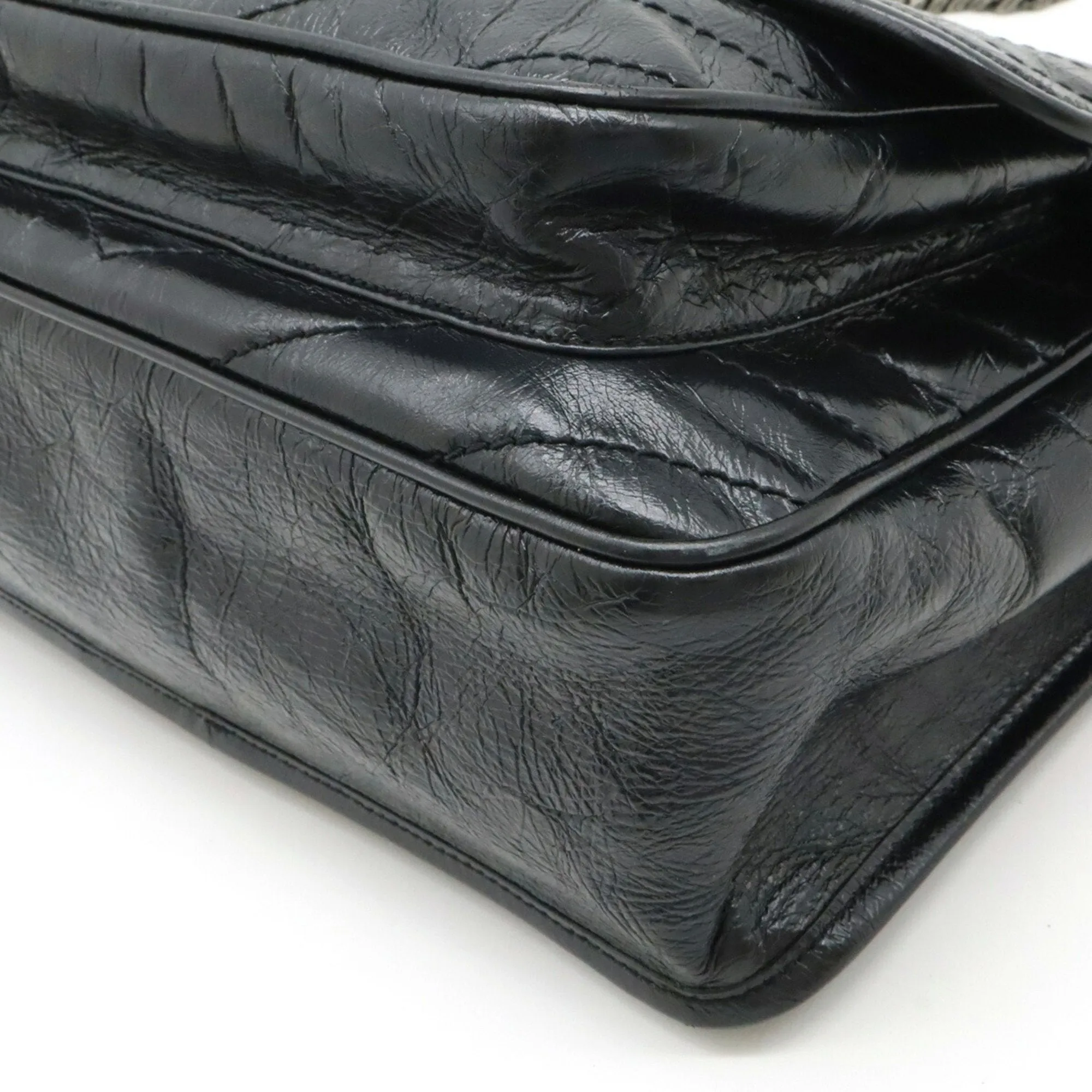 Saint Laurent Leather Shoulder Bag (Pre-Owned)