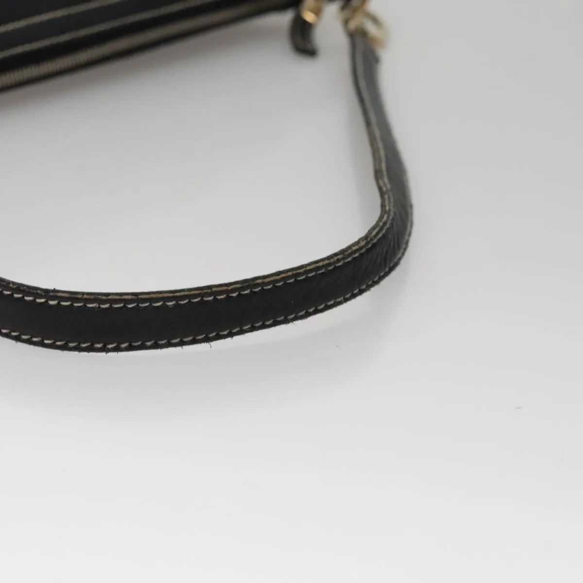 Salvatore Ferragamo Gancini Leather Shoulder Bag (Pre-Owned)