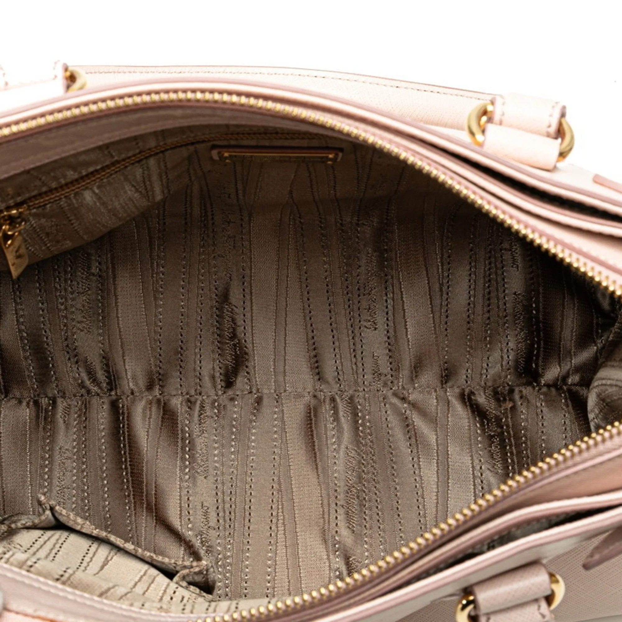 Salvatore Ferragamo Leather Handbag Shoulder Bag (Pre-Owned)