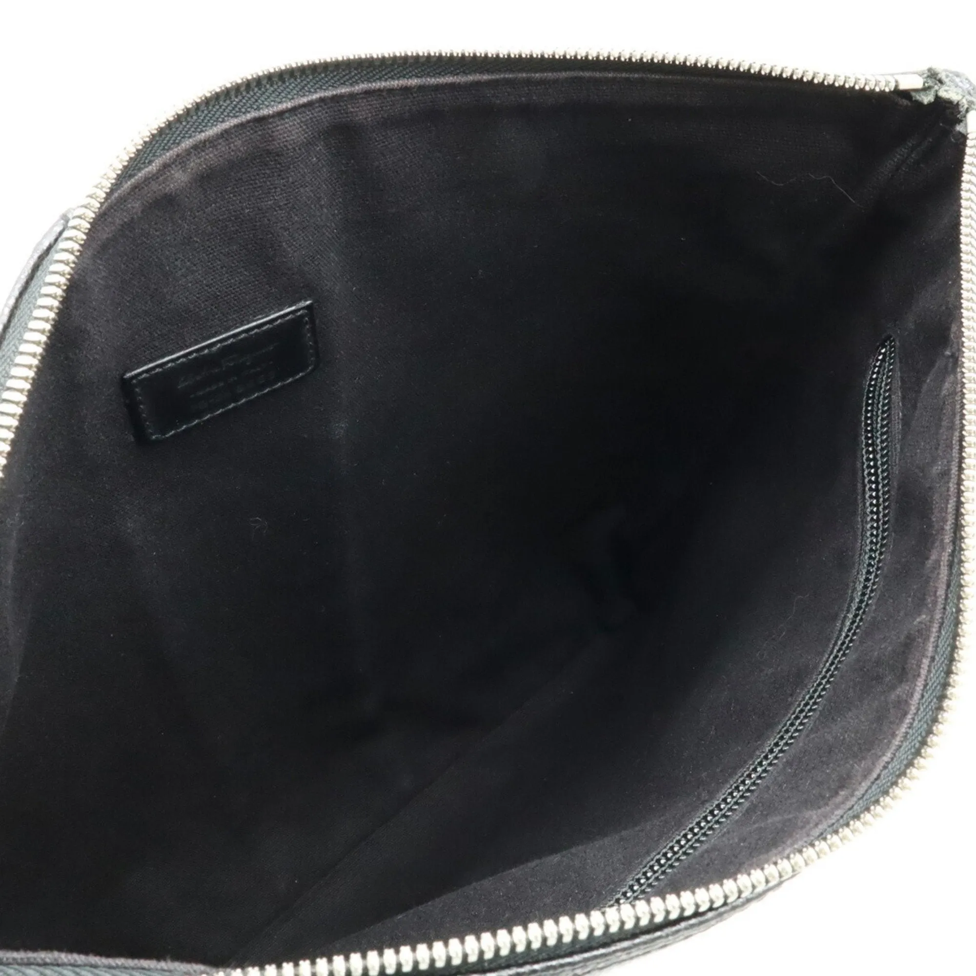 Salvatore Ferragamo Leather Shoulder Bag (Pre-Owned)