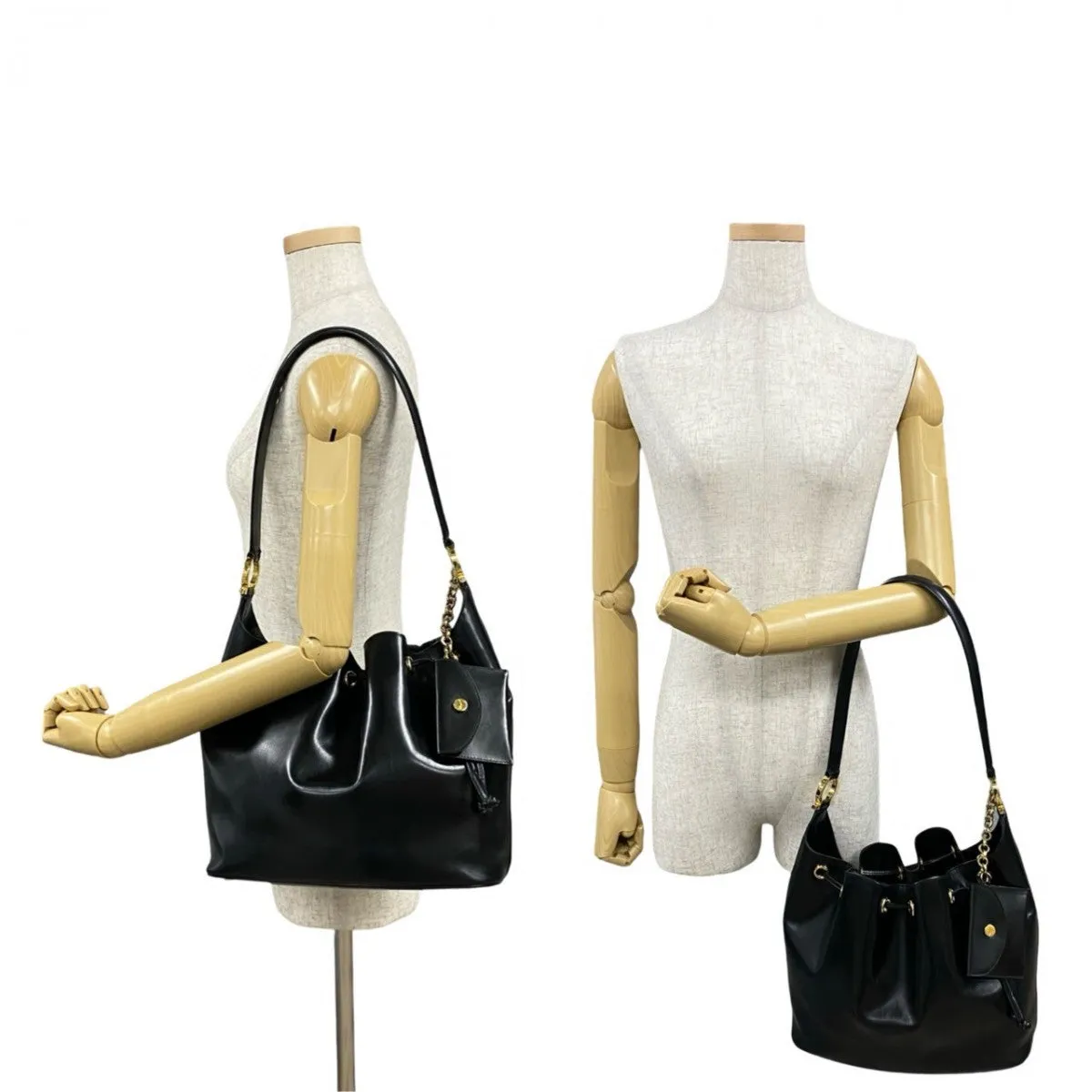 Salvatore Ferragamo Shoulder Bag leather black