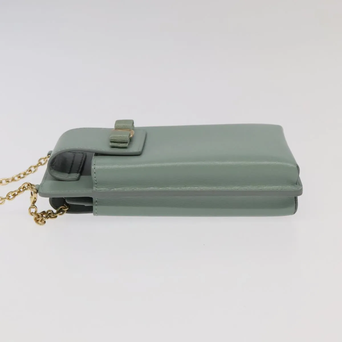 Salvatore Ferragamo Vara  Leather Shoulder Bag (Pre-Owned)