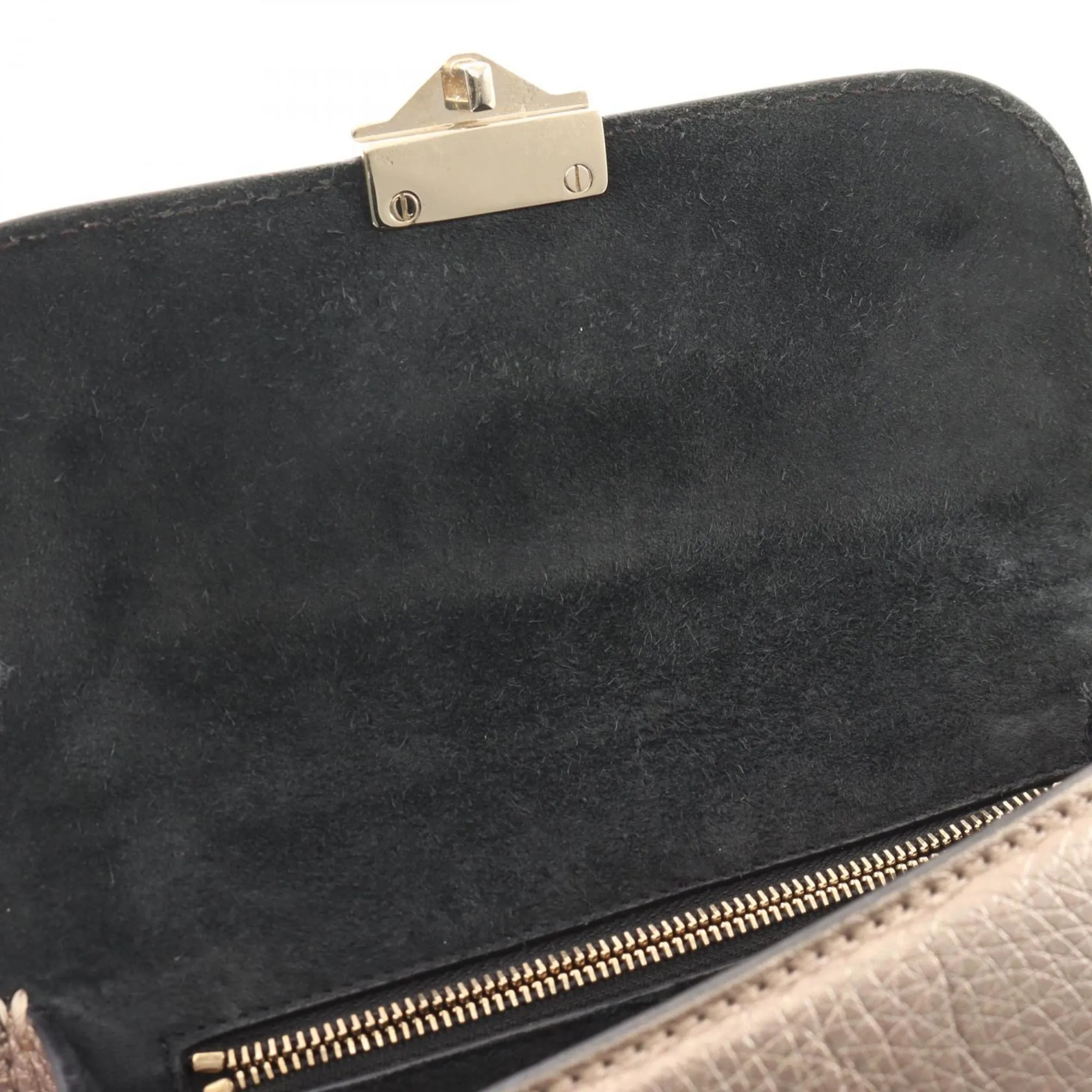 Valentino Leather Shoulder Bag (Pre-Owned)