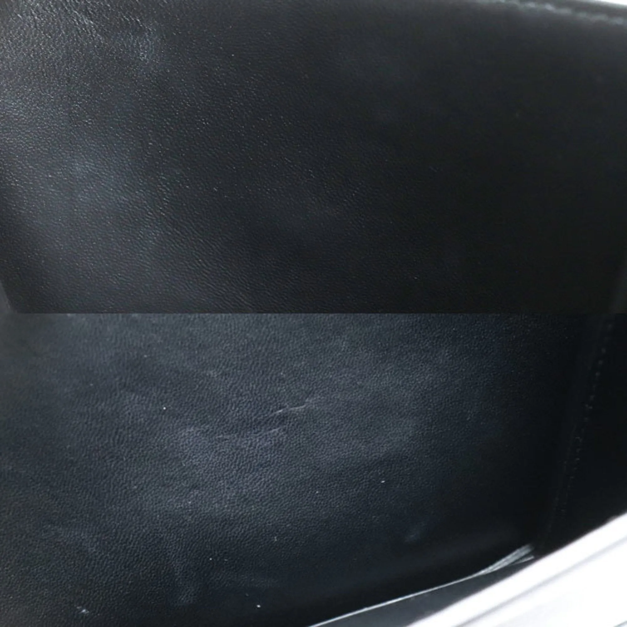 Versace Leather Shoulder Bag (Pre-Owned)