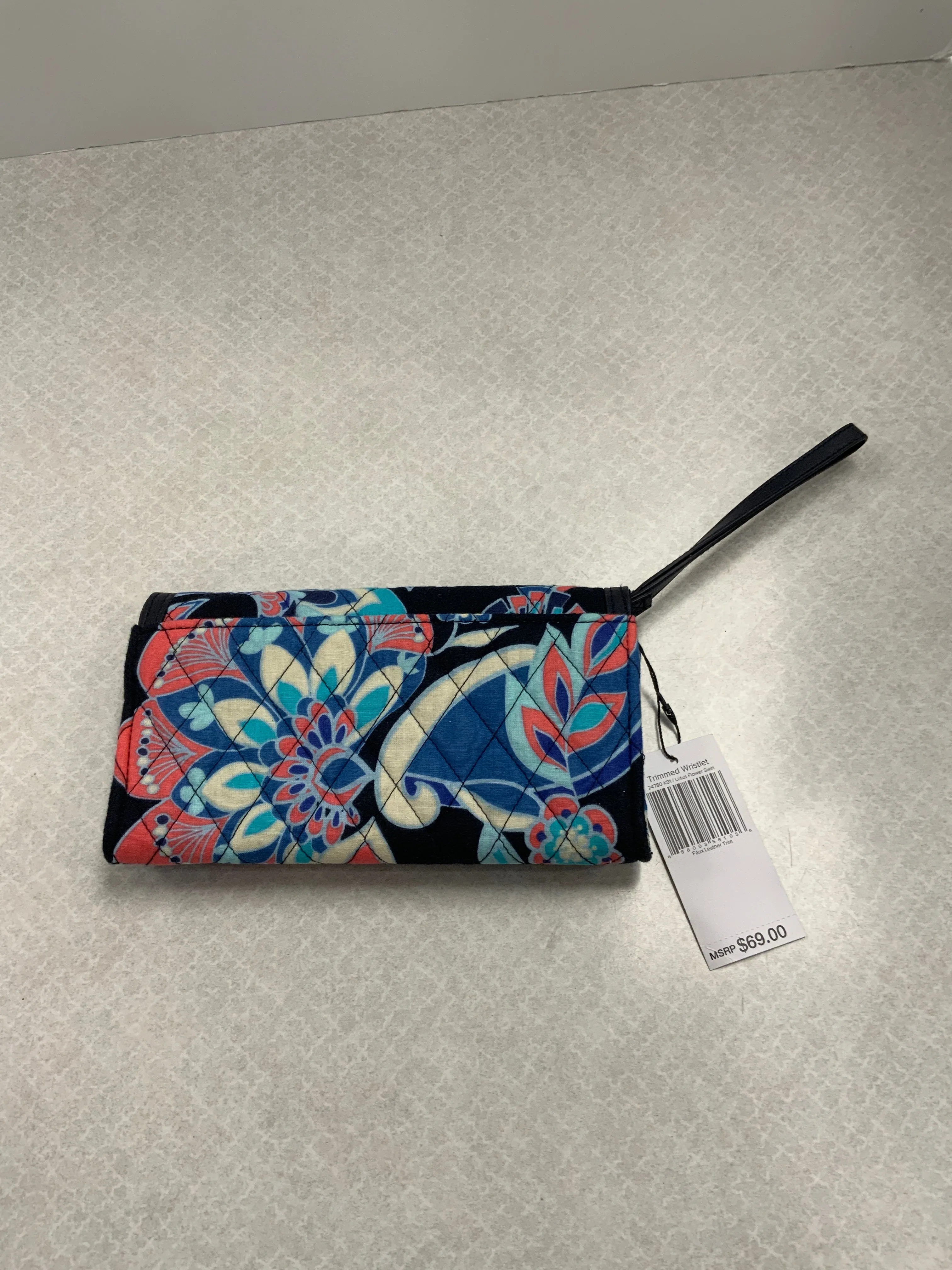 Wallet By Vera Bradley, Size: Large