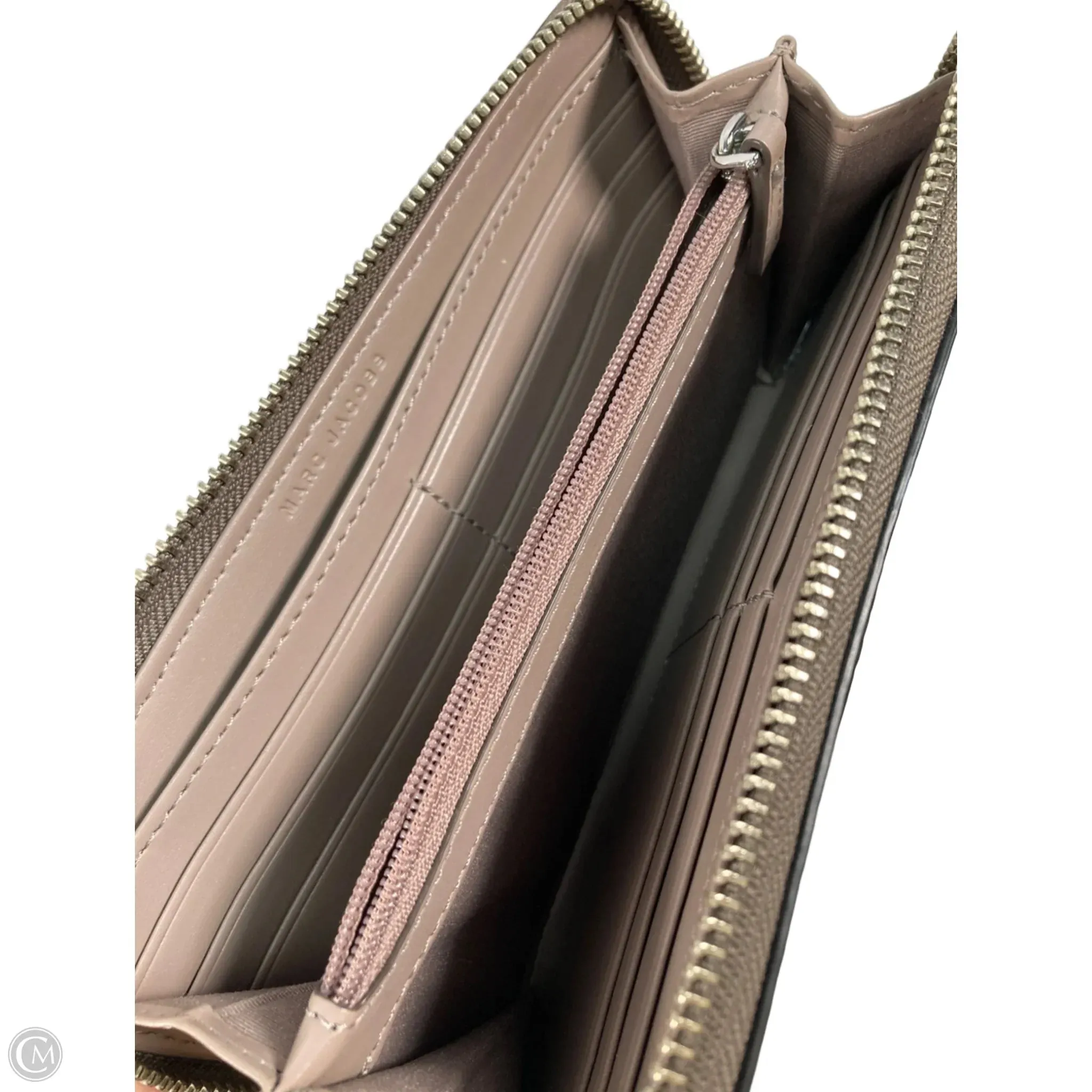 Wallet Luxury Designer By Marc Jacobs, Size: Medium