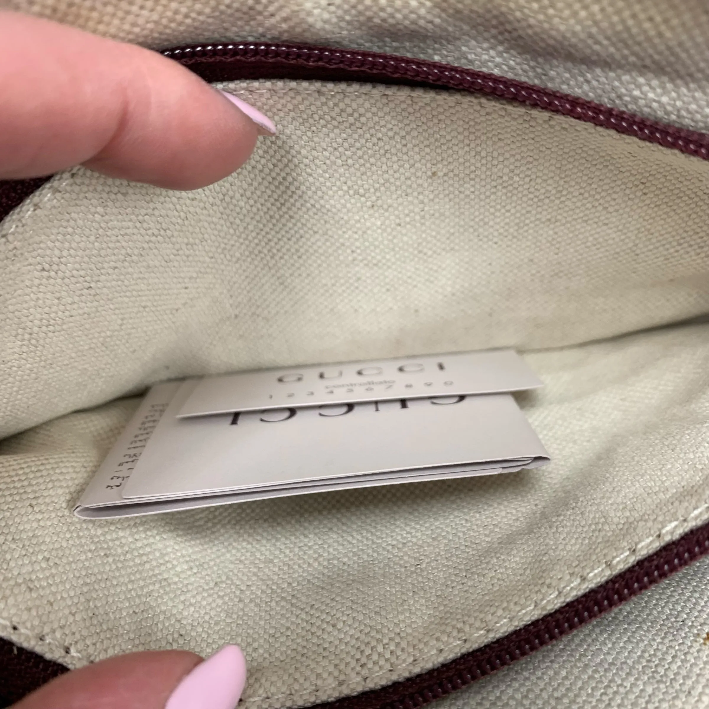 Wristlet Luxury Designer By Gucci, Size: Medium