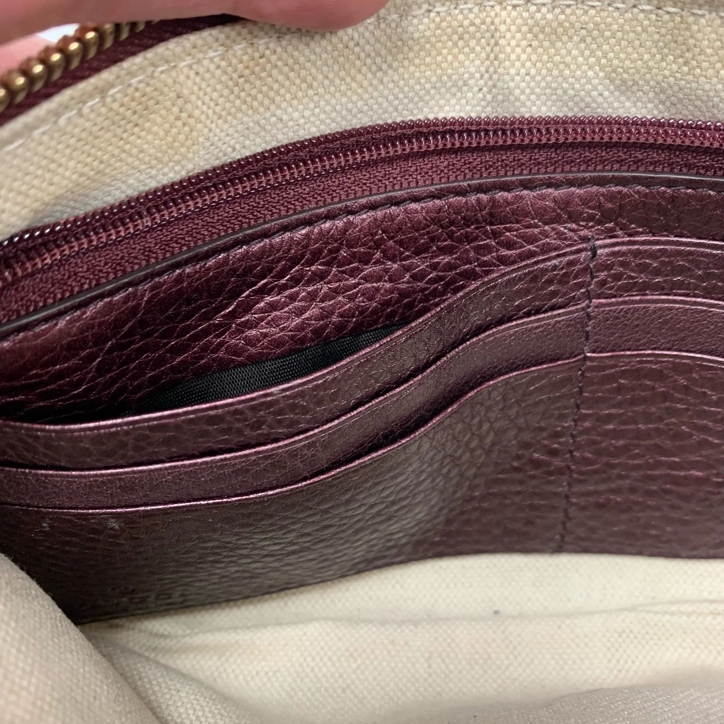 Wristlet Luxury Designer By Gucci, Size: Medium